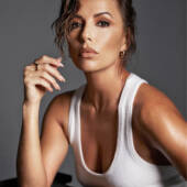 Eva Longoria Teams up with NFL Films to Host Roku Streaming Series NFL Hometown Eats Eva Longoria Teams up with NFL Films to Host Roku Streaming Series NFL Hometown Eats