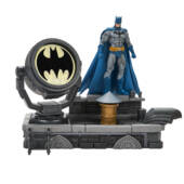 Mattel Unveils Batman: Hush Rooftop Bat-Signal Diorama Collectible During New York Comic Con